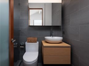 7104 W Oceanfront, Newport Beach CA 92663