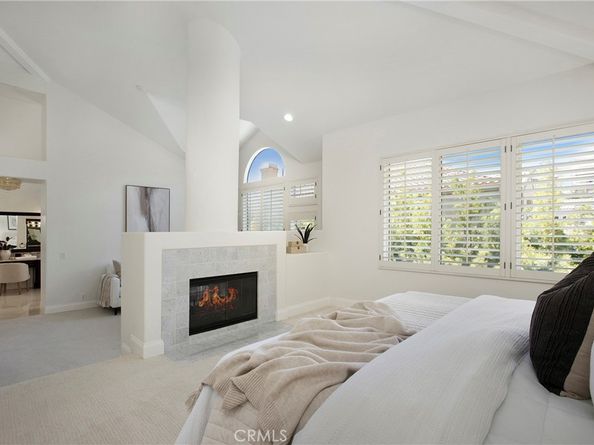 25 Santa Maria, Lake Forest CA 92610