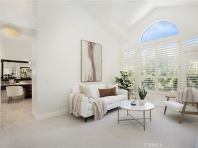 25 Santa Maria, Lake Forest CA 92610