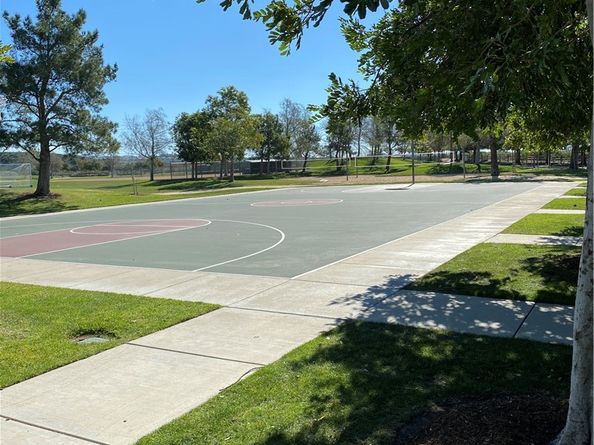 25 Santa Maria, Lake Forest CA 92610