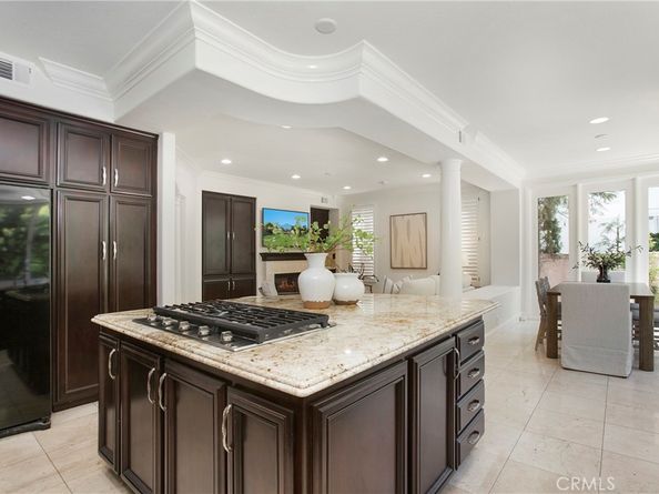 25 Santa Maria, Lake Forest CA 92610