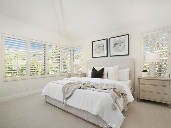 25 Santa Maria, Lake Forest CA 92610