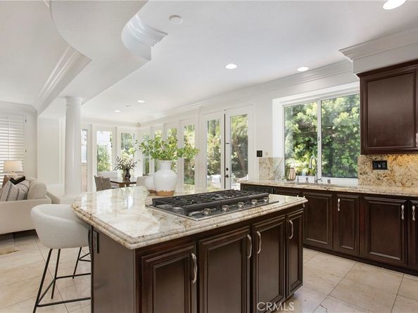 25 Santa Maria, Lake Forest CA 92610