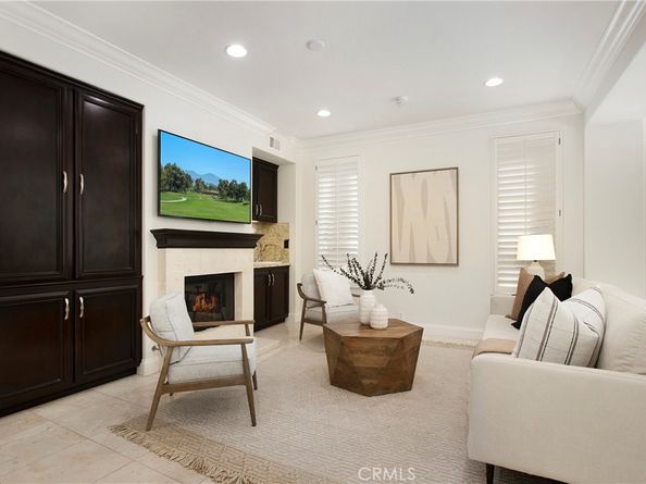 25 Santa Maria, Lake Forest CA 92610