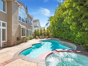 25 Santa Maria, Lake Forest CA 92610