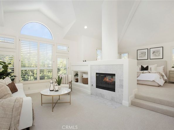 25 Santa Maria, Lake Forest CA 92610