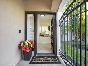 25 Santa Maria, Lake Forest CA 92610