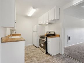 1010 W Macarthur Boulevard 24, Santa Ana CA 92707