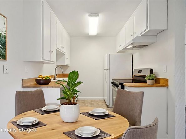 1010 W Macarthur Boulevard 24, Santa Ana CA 92707