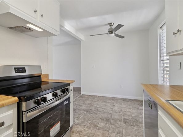 1010 W Macarthur Boulevard 24, Santa Ana CA 92707