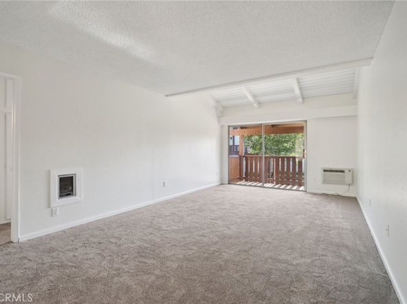 1010 W Macarthur Boulevard 24, Santa Ana CA 92707