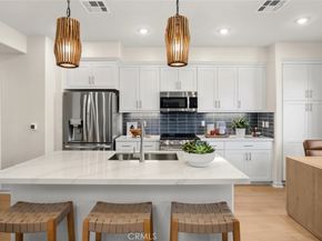 7027 Solara, Westminster CA 92683