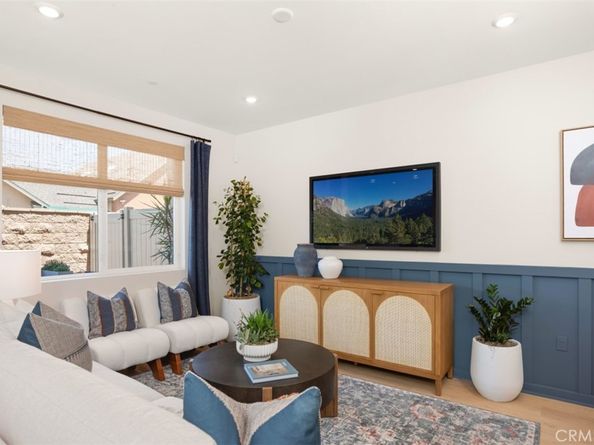 7027 Solara, Westminster CA 92683