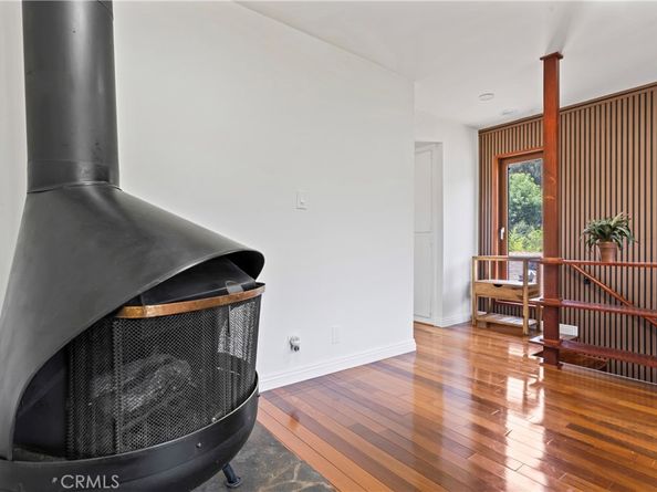 2820 Oak Point Drive, Los Angeles CA 90068