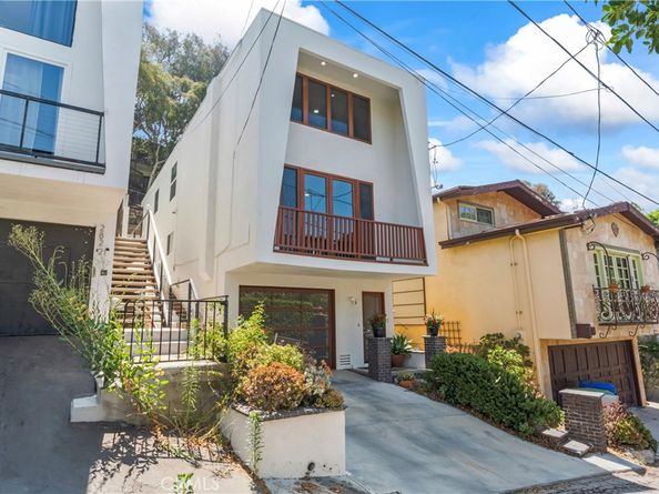 2820 Oak Point Drive, Los Angeles CA 90068
