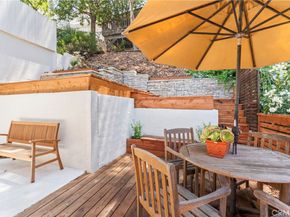 2820 Oak Point Drive, Los Angeles CA 90068
