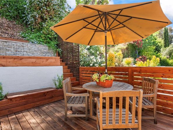 2820 Oak Point Drive, Los Angeles CA 90068