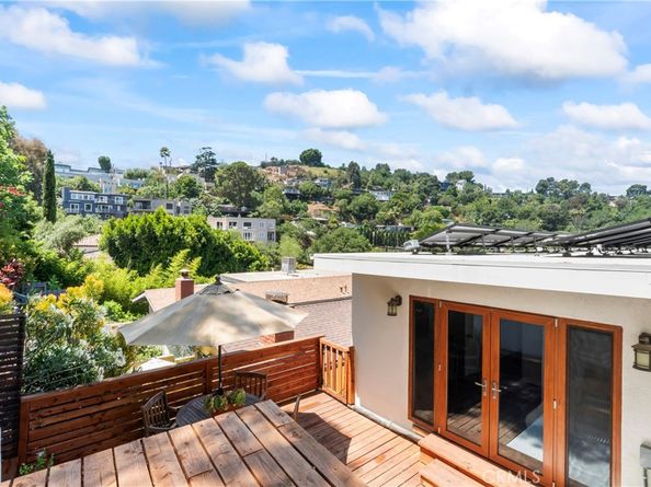 2820 Oak Point Drive, Los Angeles CA 90068