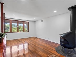 2820 Oak Point Drive, Los Angeles CA 90068