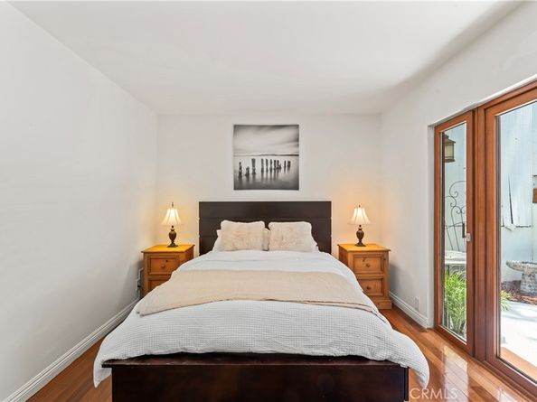 2820 Oak Point Drive, Los Angeles CA 90068