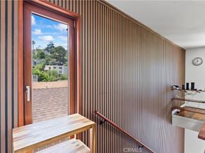 2820 Oak Point Drive, Los Angeles CA 90068