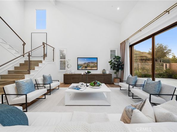 101 Lustro, Irvine CA 92602