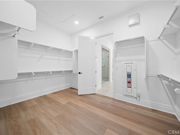 101 Lustro, Irvine CA 92602