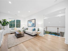 101 Lustro, Irvine CA 92602