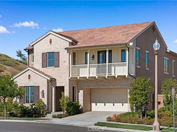 101 Lustro, Irvine CA 92602