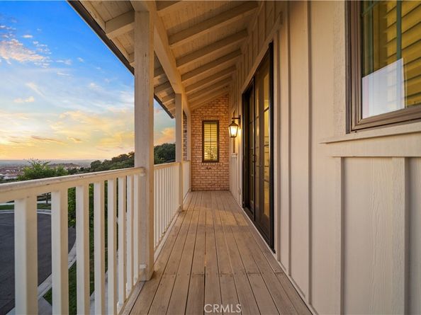 101 Lustro, Irvine CA 92602