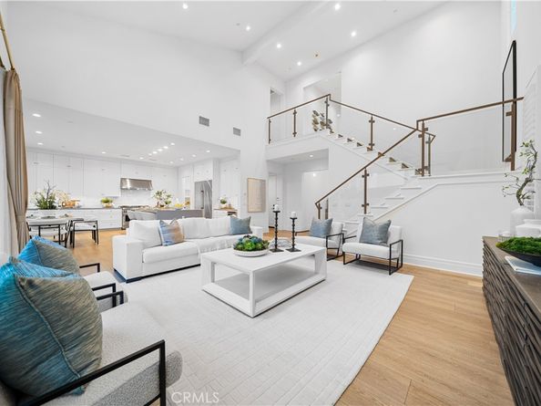 101 Lustro, Irvine CA 92602