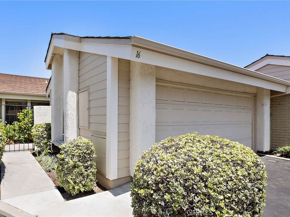 16 Driftwood 24, Irvine CA 92604
