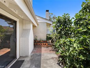 16 Driftwood 24, Irvine CA 92604