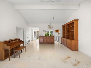 16 Driftwood 24, Irvine CA 92604