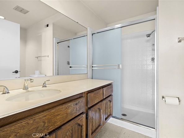 16 Driftwood 24, Irvine CA 92604