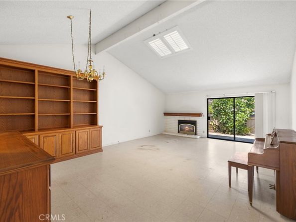16 Driftwood 24, Irvine CA 92604