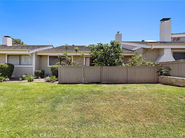 16 Driftwood 24, Irvine CA 92604