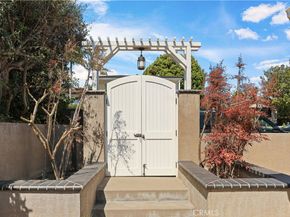 1029 Glenneyre Street, Laguna Beach CA 92651