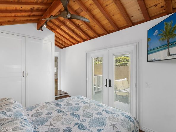 1029 Glenneyre Street, Laguna Beach CA 92651