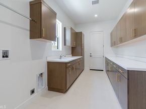 749 Via Arezzo Place, Altadena CA 91001