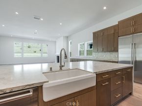 749 Via Arezzo Place, Altadena CA 91001