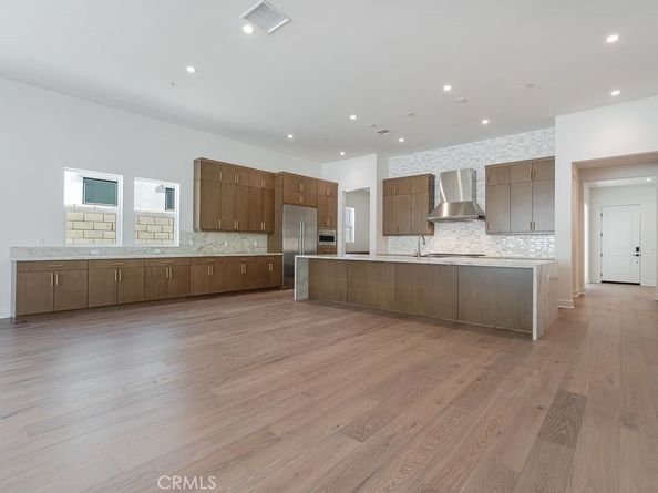 749 Via Arezzo Place, Altadena CA 91001