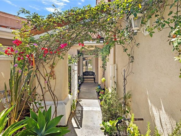 6 Avenida La Promesa, Coto de Caza CA 92679