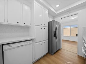 27 Cheyenne 69, Irvine CA 92604