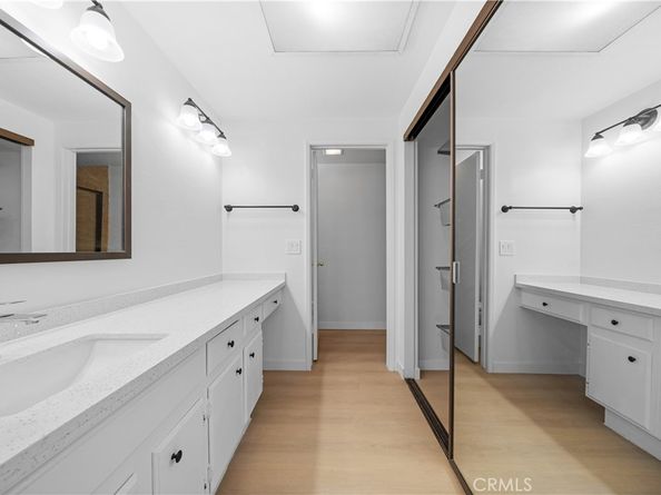 27 Cheyenne 69, Irvine CA 92604