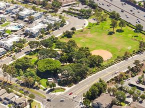 27 Cheyenne 69, Irvine CA 92604
