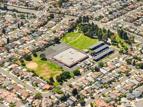 27 Cheyenne 69, Irvine CA 92604