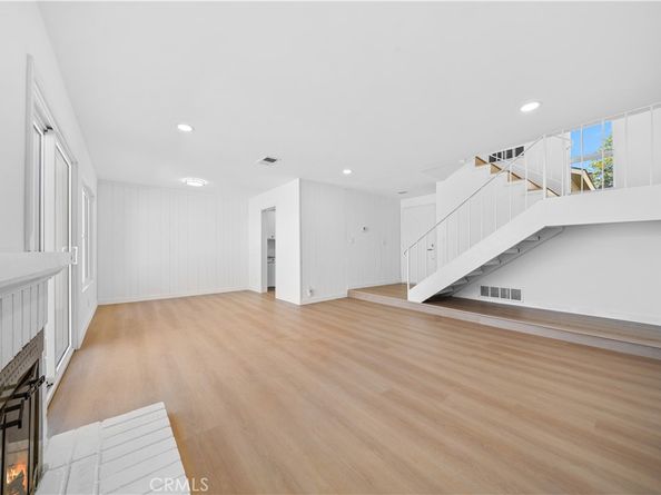 27 Cheyenne 69, Irvine CA 92604
