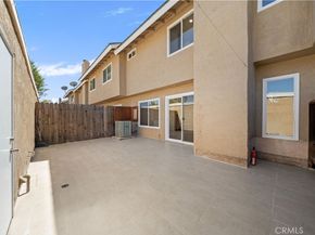 27 Cheyenne 69, Irvine CA 92604