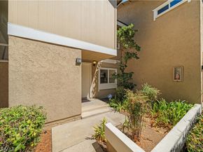 27 Cheyenne 69, Irvine CA 92604